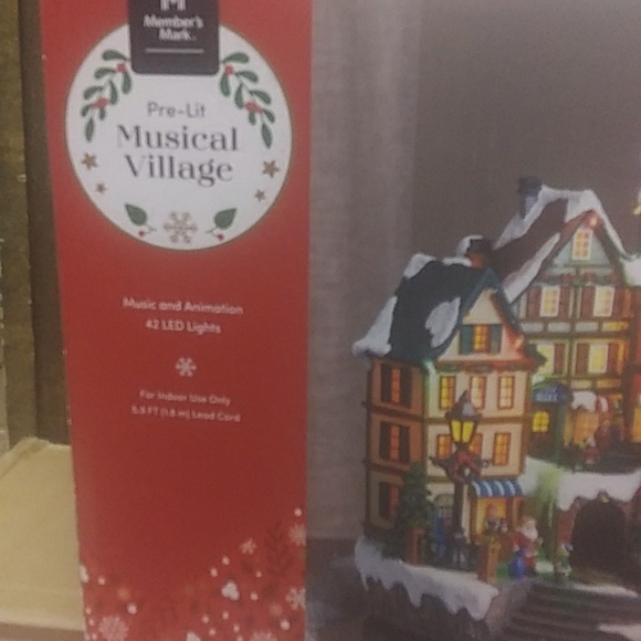 Members Mark Pre-Lit Musical Village - Picture 2 of 6